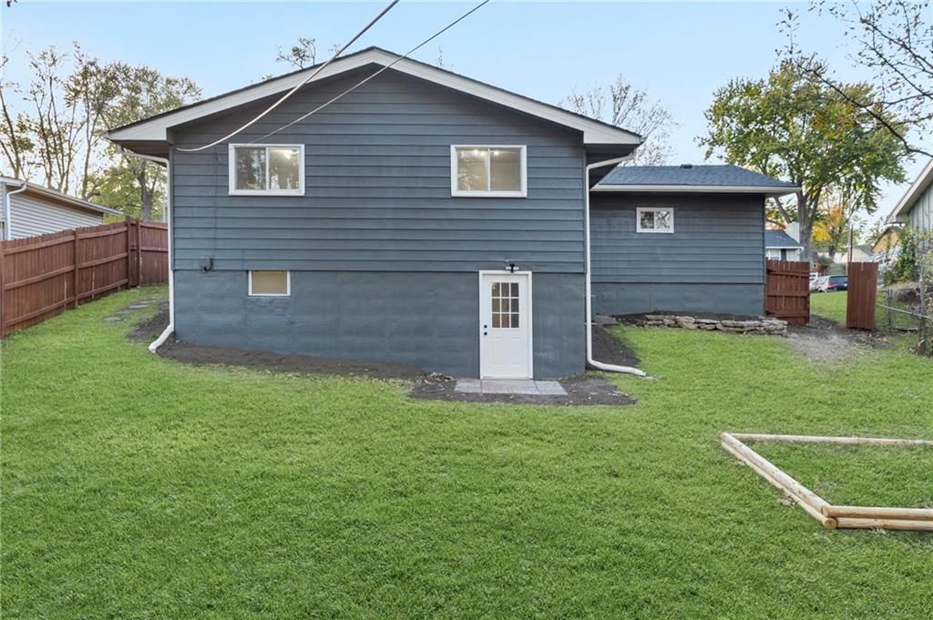 5309 N Mersington Avenue — photo 39