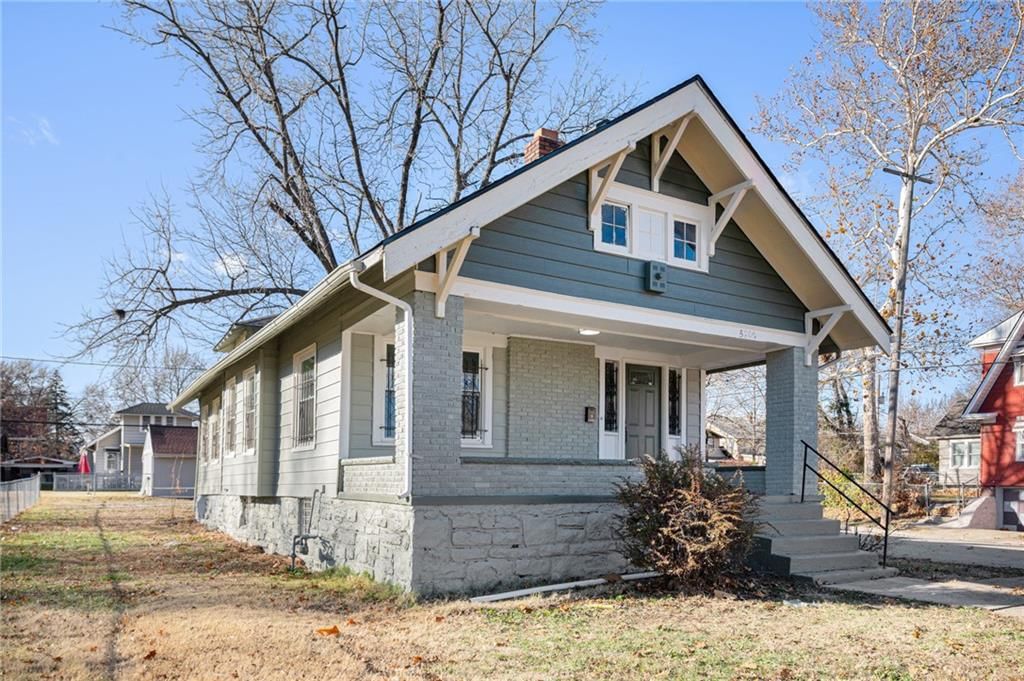 5700 Woodland Avenue — photo 3
