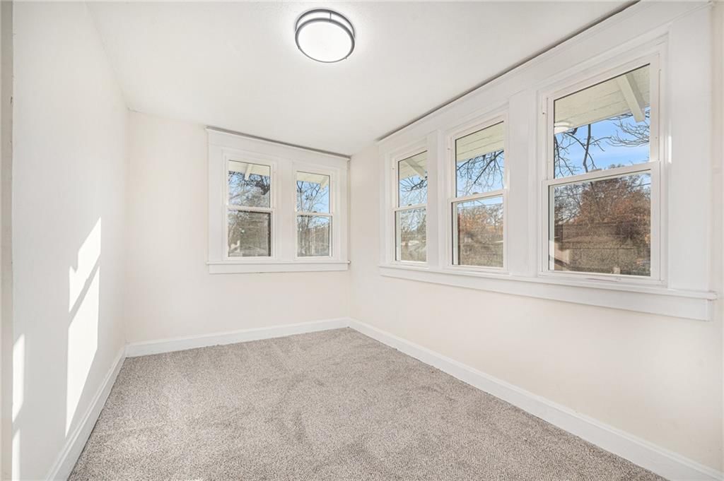 5700 Woodland Avenue — photo 21