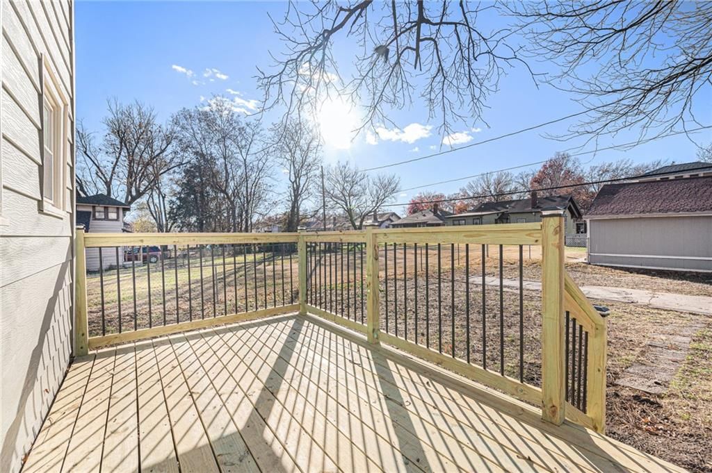 5700 Woodland Avenue — photo 23