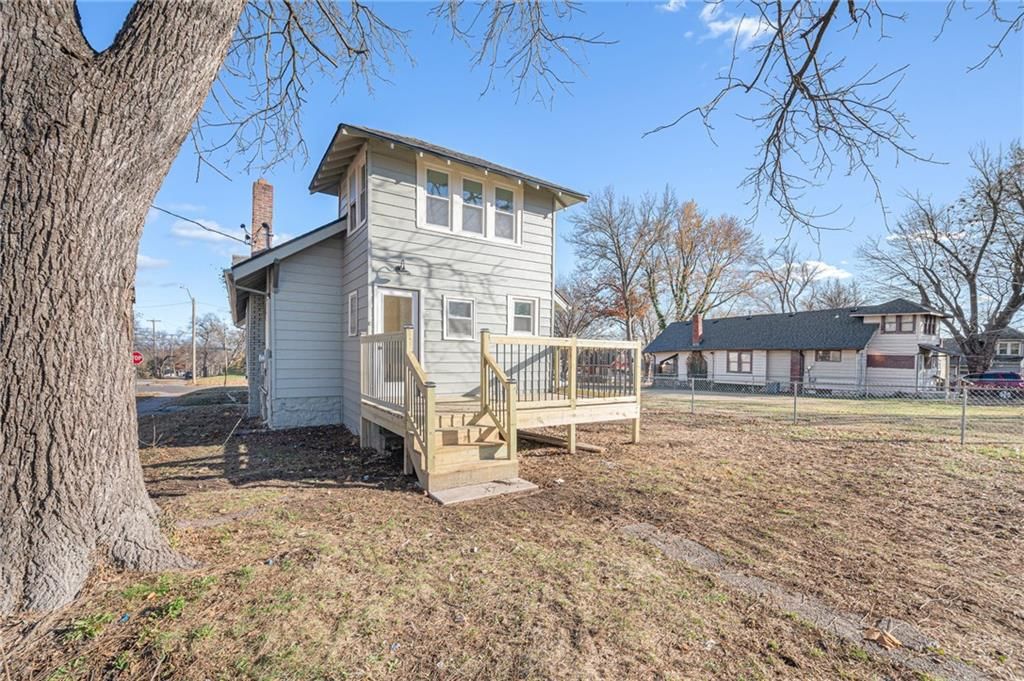 5700 Woodland Avenue — photo 24