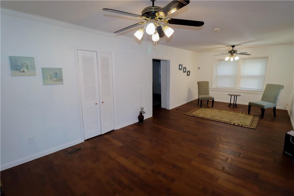 2727 N 10TH Street — photo 9