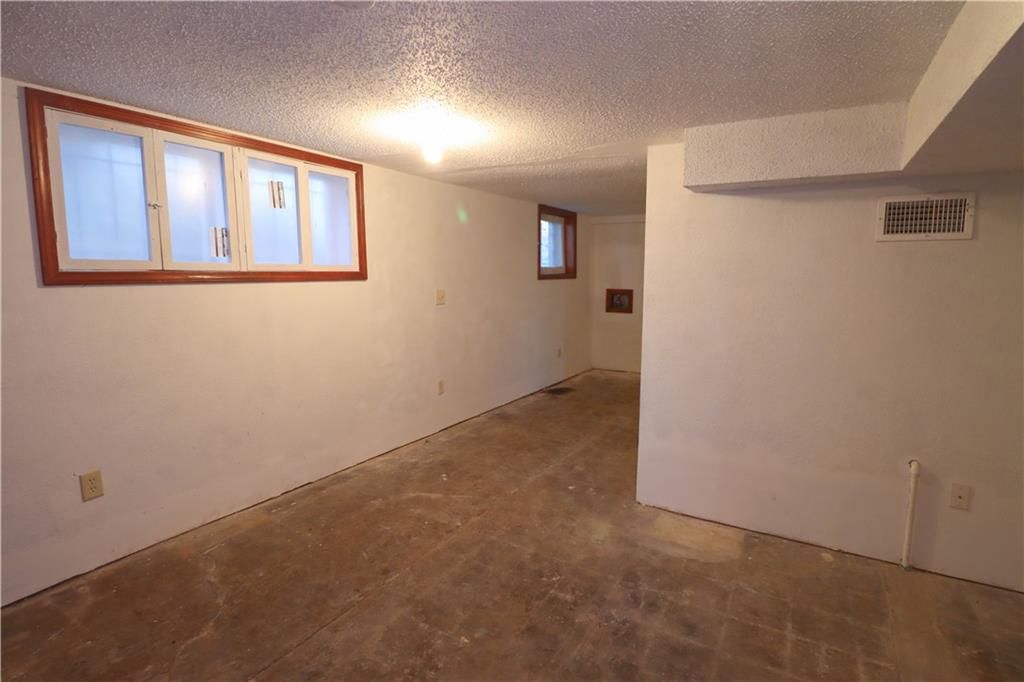 2727 N 10TH Street — photo 36