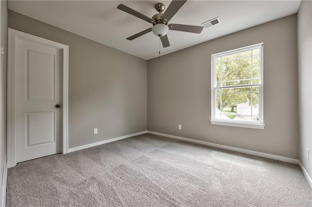 509/511 W Smith Street — photo 21