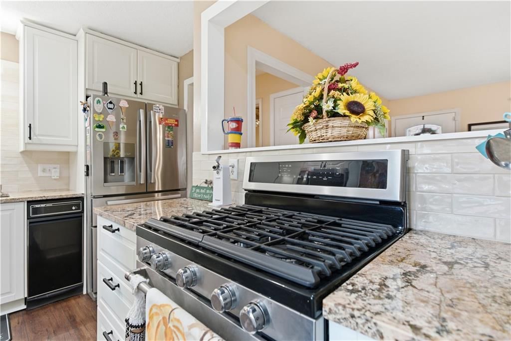 9207 W 97th Street — photo 12