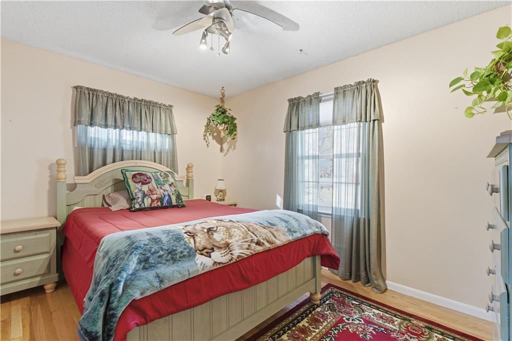 9207 W 97th Street — photo 21