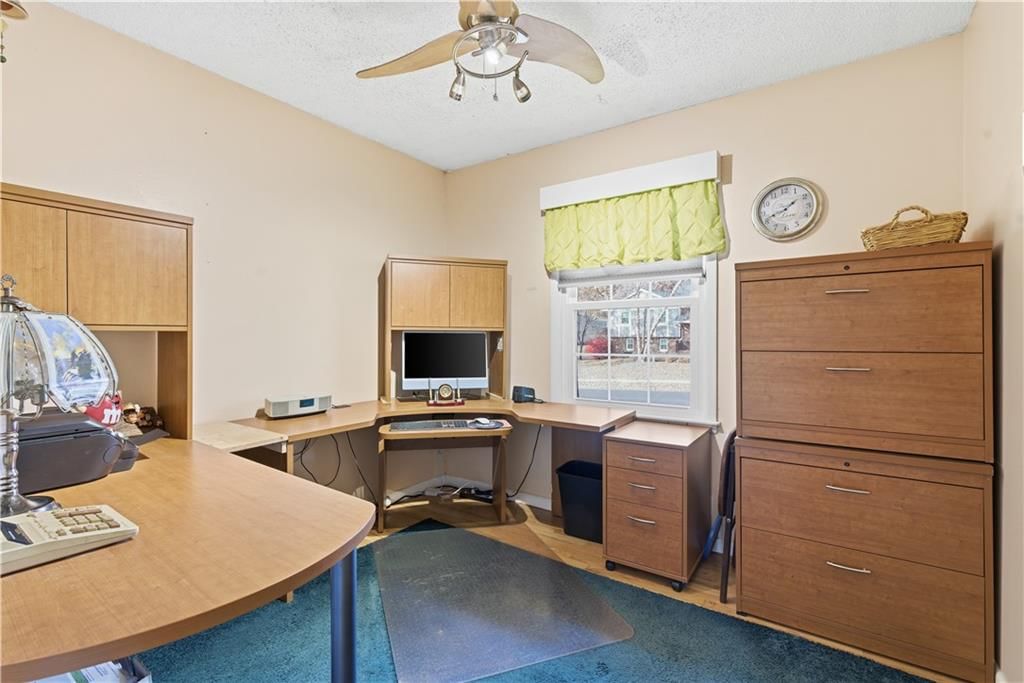 9207 W 97th Street — photo 22