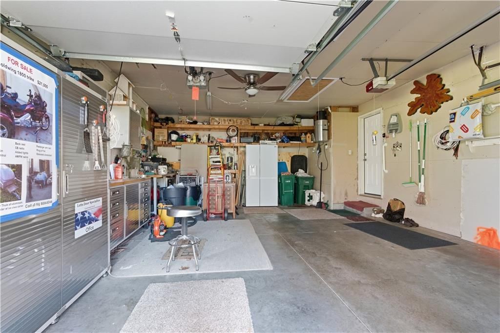 9207 W 97th Street — photo 32