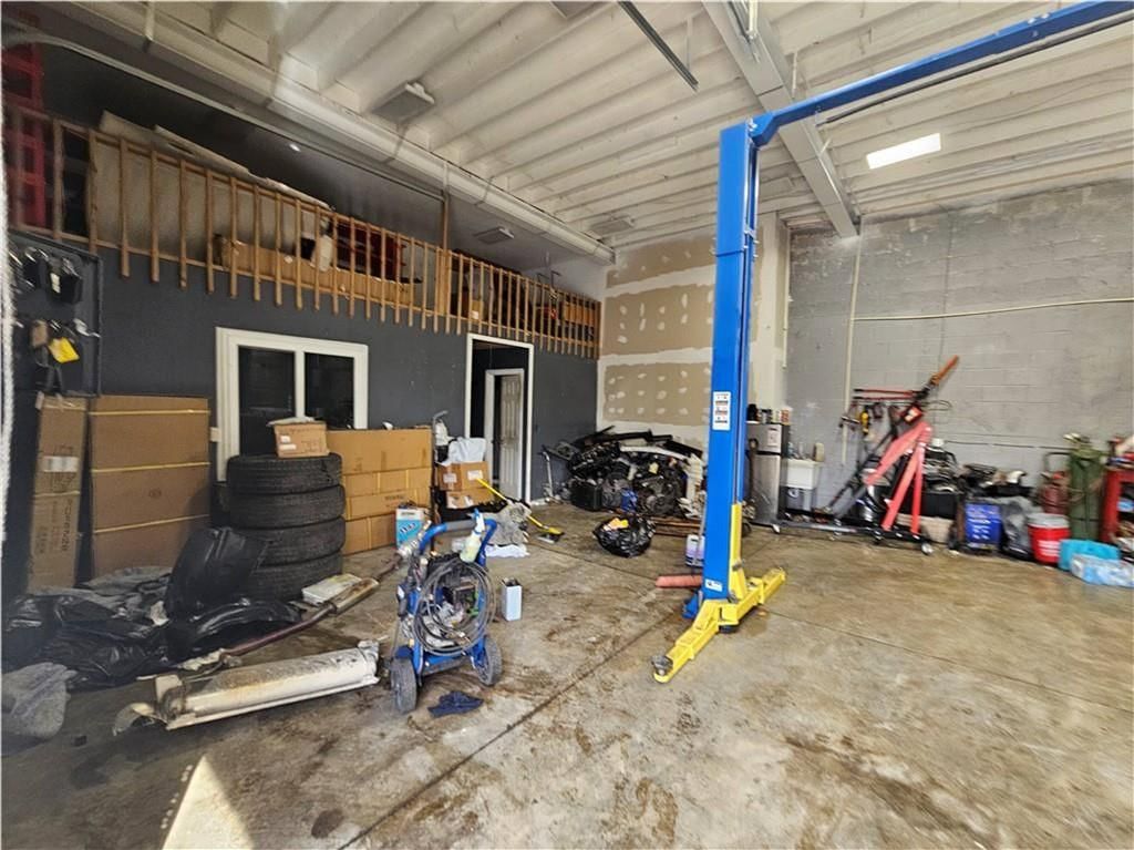 1201 Van Brunt Boulevard — photo 3