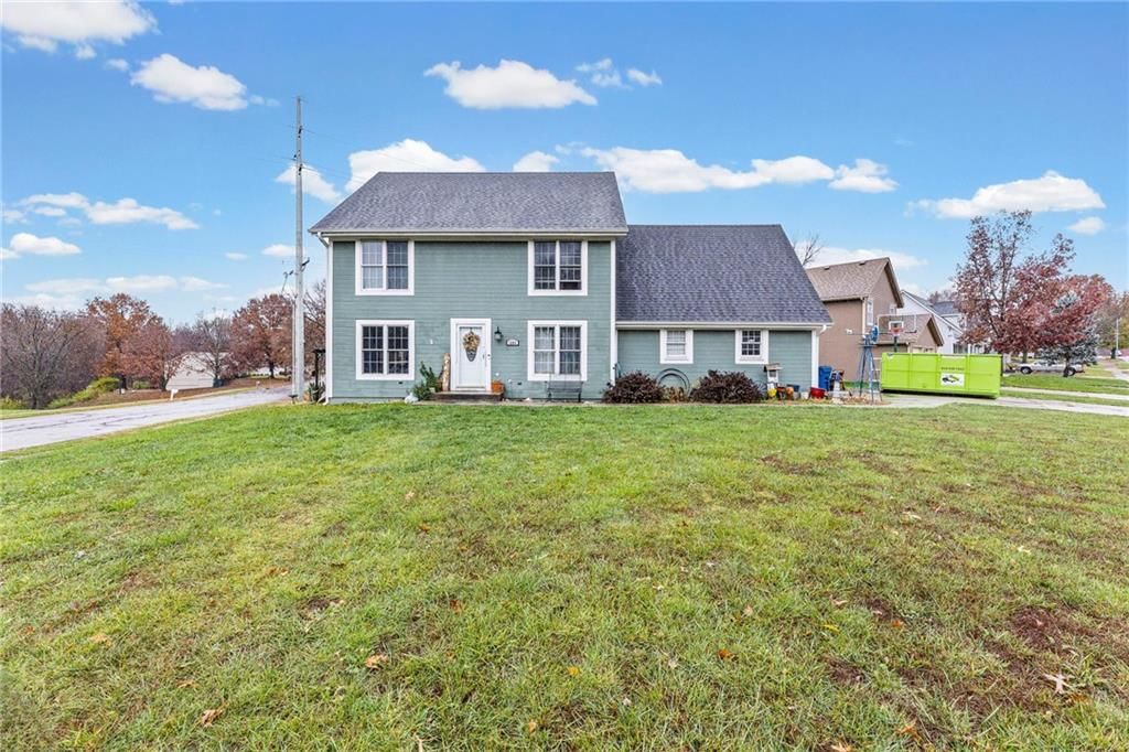 1601 Dunwich Drive, Liberty, MO