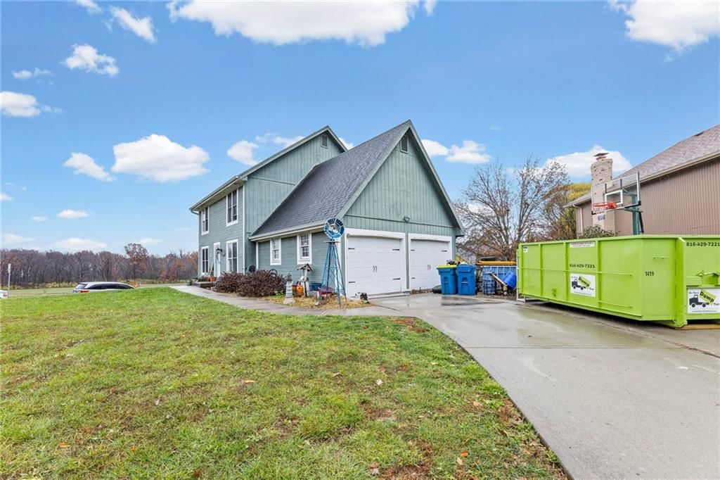 1601 Dunwich Drive — photo 3