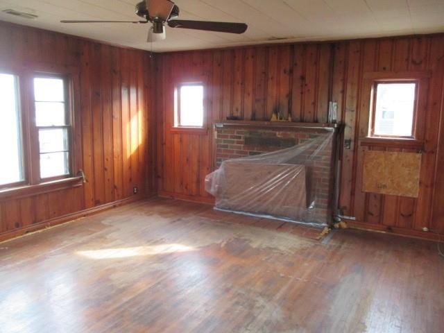 230 E Moniteau Street — photo 5