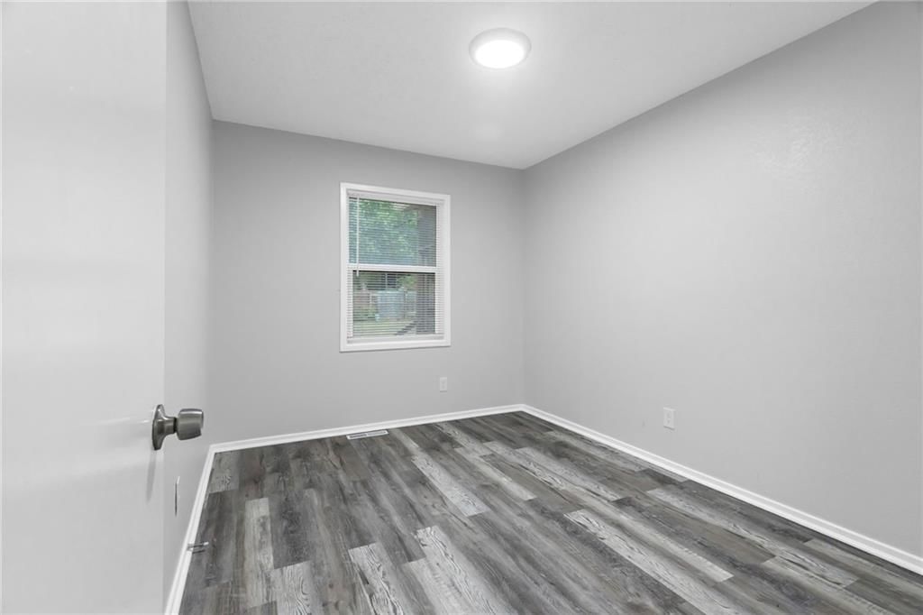 1008 N Parkway Drive — photo 11