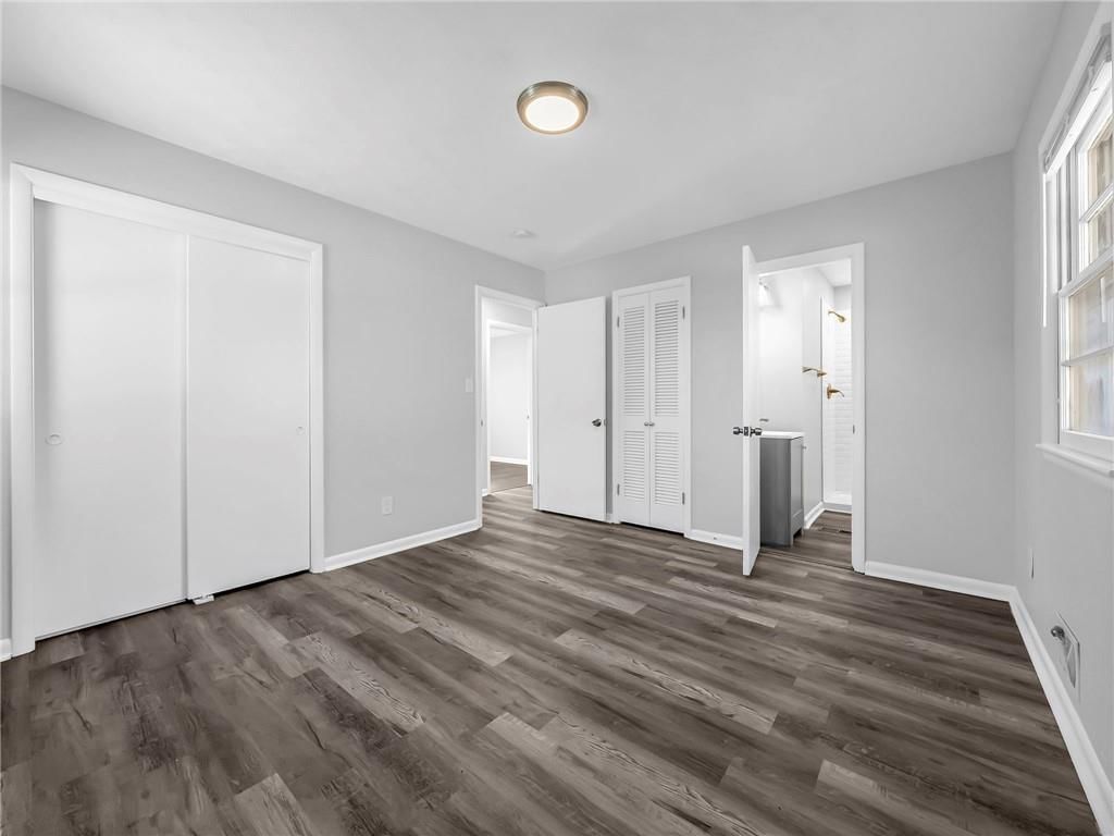 700 E GUDGELL Street — photo 14
