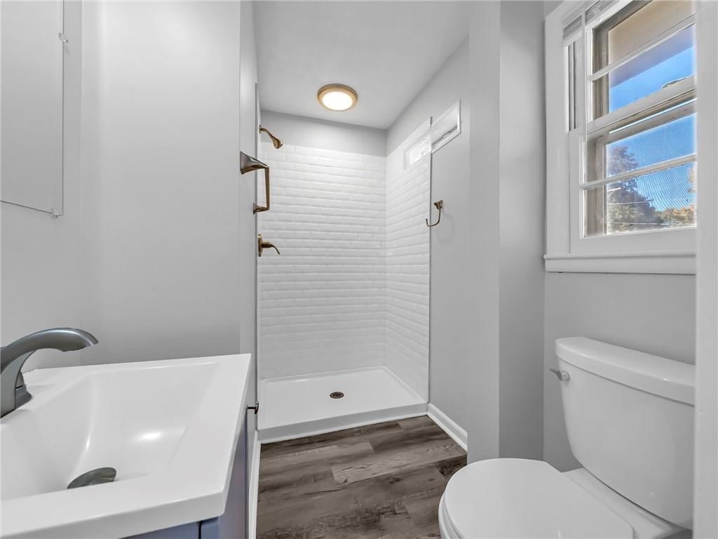 700 E GUDGELL Street — photo 15