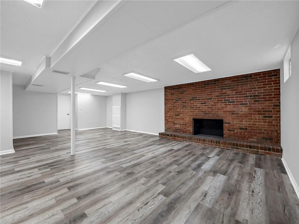 700 E GUDGELL Street — photo 21