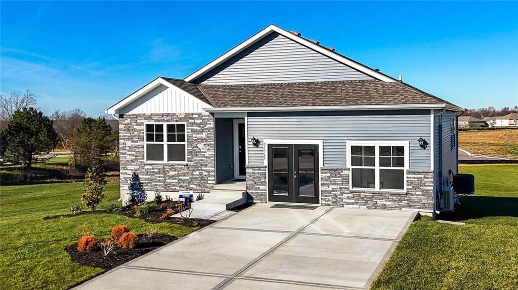 609 Fallen Leaf Drive — photo 3