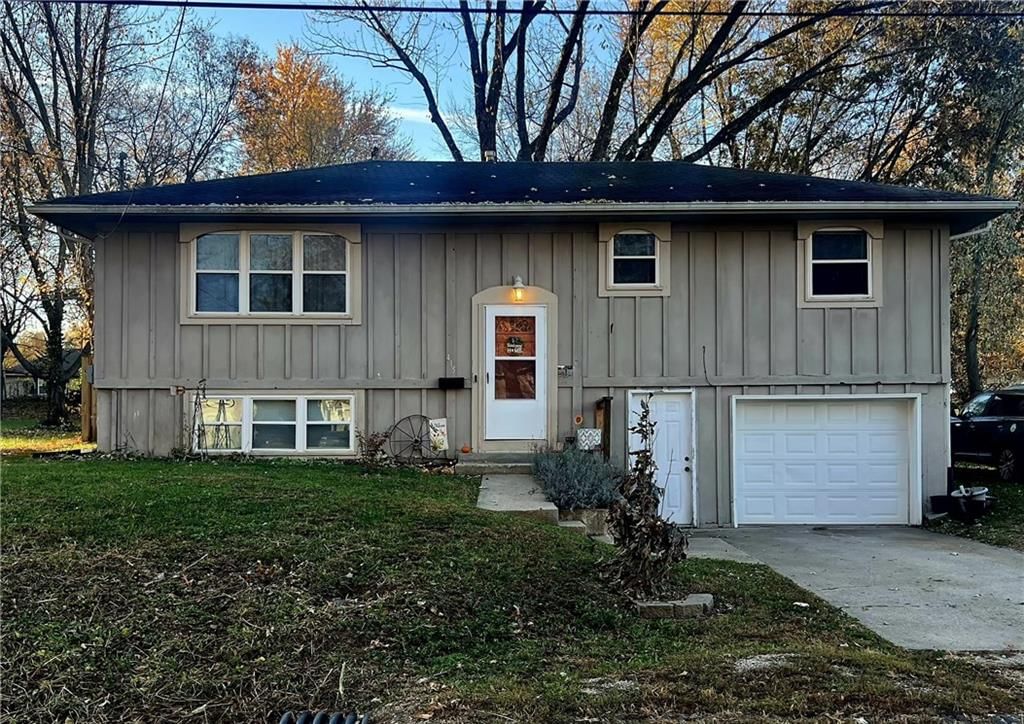 415 E Buchanan Street, Richmond, MO