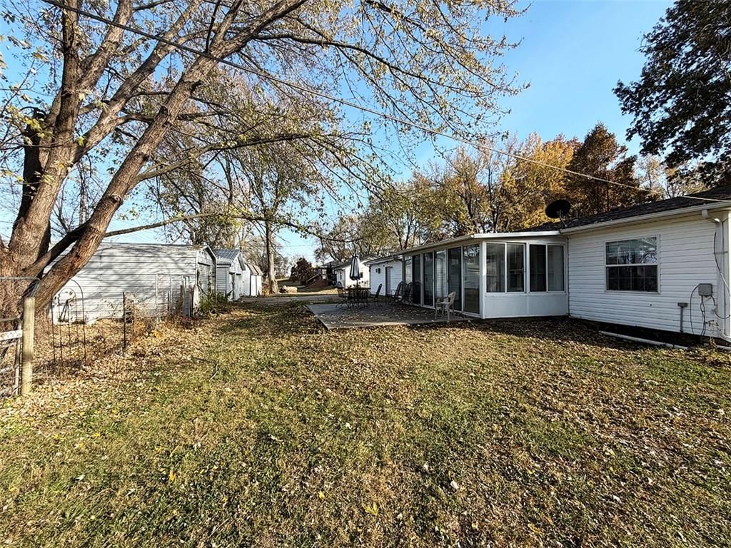 410 Park Avenue — photo 46