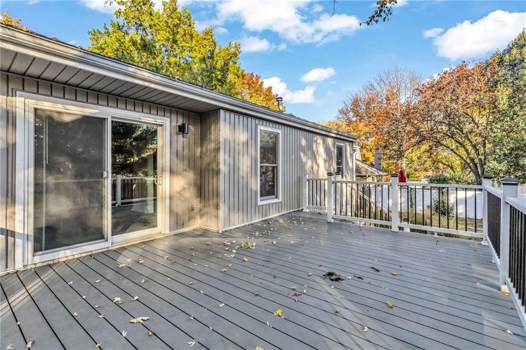 1115 NE Oak Tree Drive — photo 25