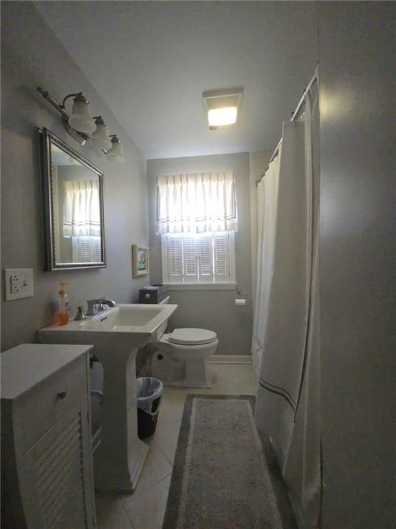 2725 Edmond Street — photo 11