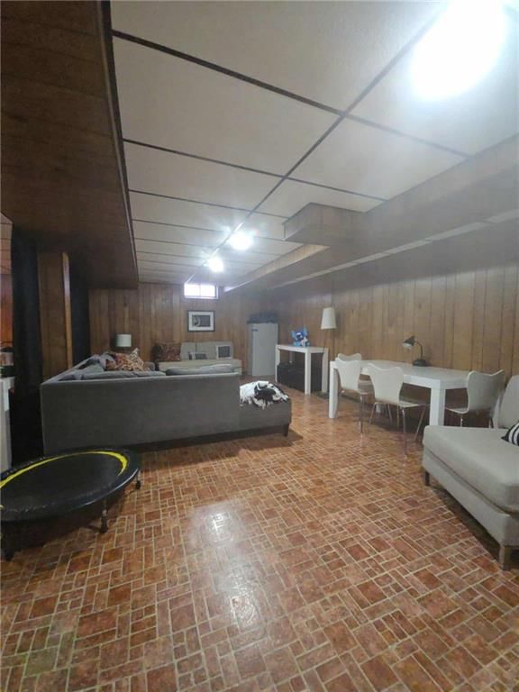 2725 Edmond Street — photo 17