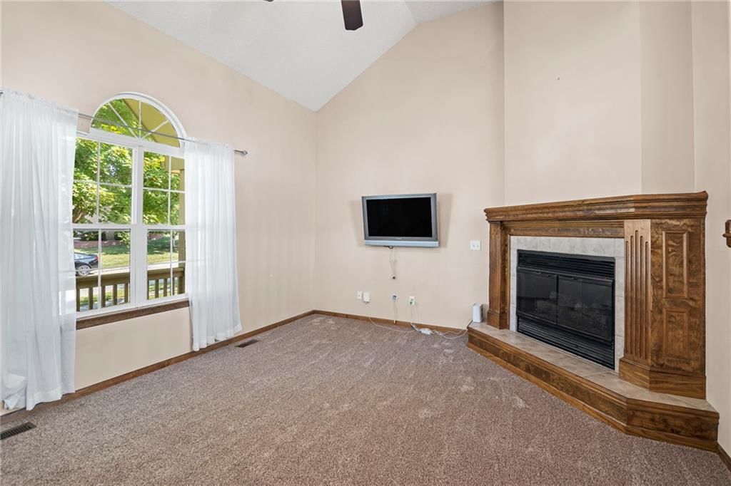 1310 NW Sycamore Drive — photo 6