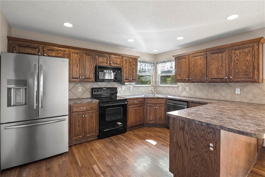 1310 NW Sycamore Drive — photo 10