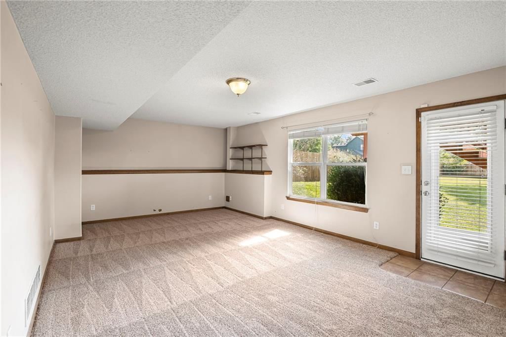 1310 NW Sycamore Drive — photo 22