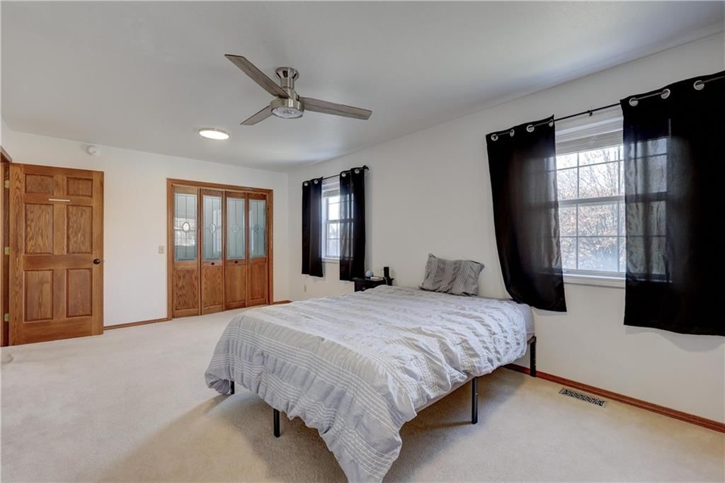 2902 N Michigan Avenue — photo 28