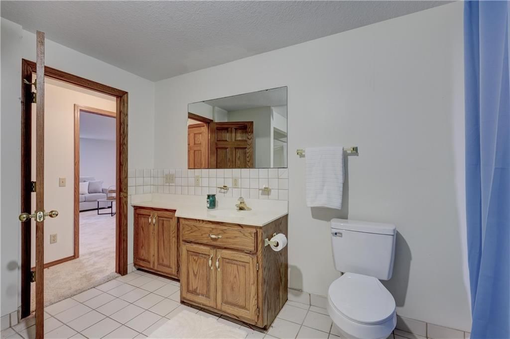 2902 N Michigan Avenue — photo 34