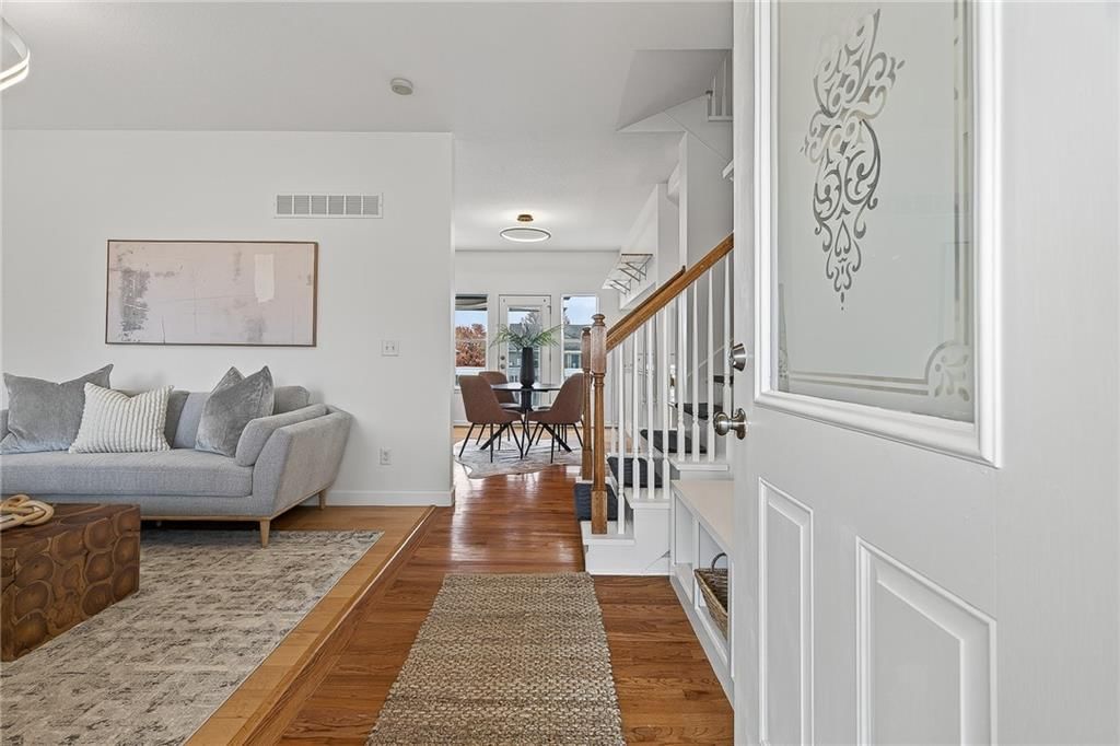 1103 NW Hickory Court — photo 4