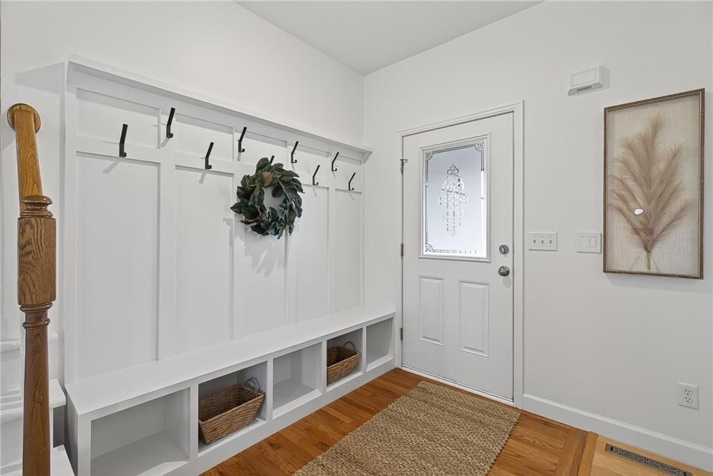 1103 NW Hickory Court — photo 5