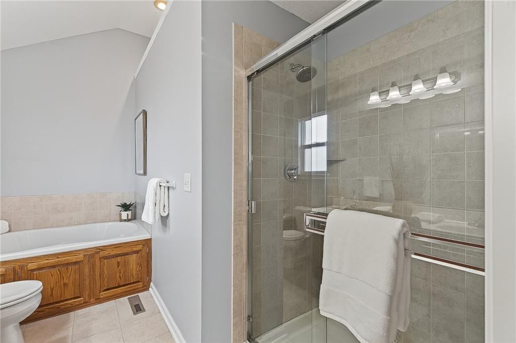 1103 NW Hickory Court — photo 26