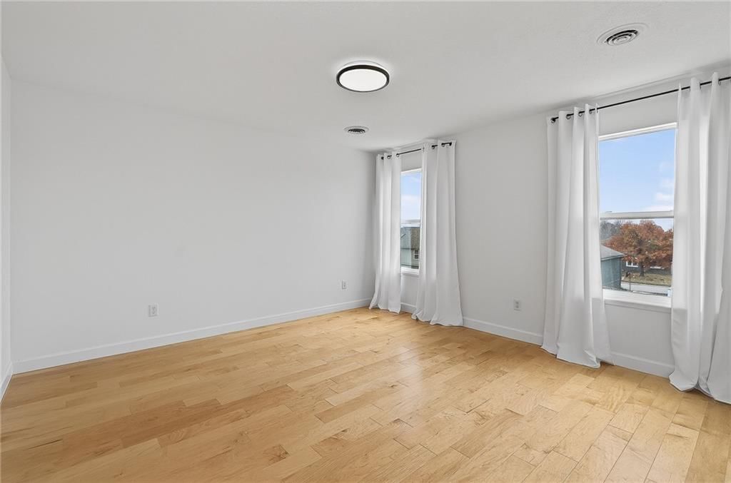 1103 NW Hickory Court — photo 34