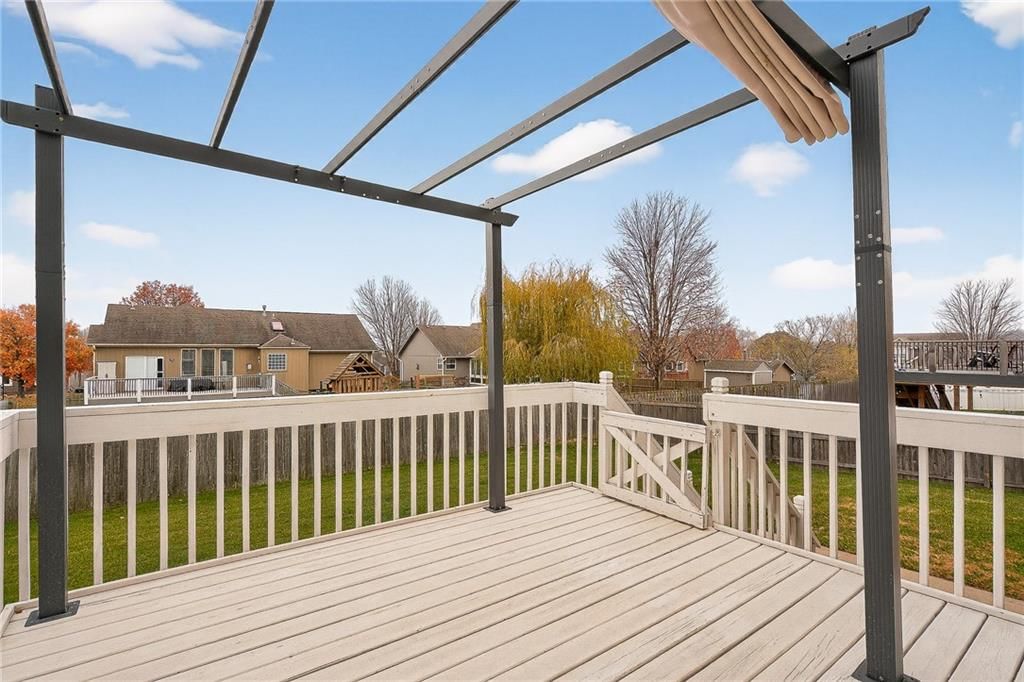 1103 NW Hickory Court — photo 41