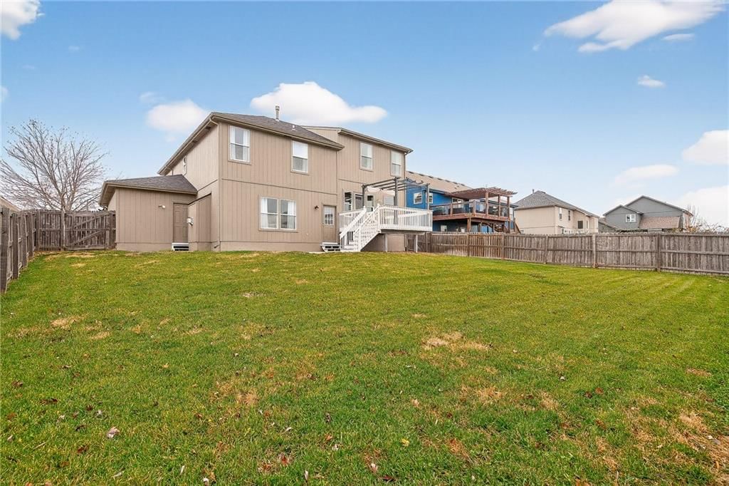 1103 NW Hickory Court — photo 43
