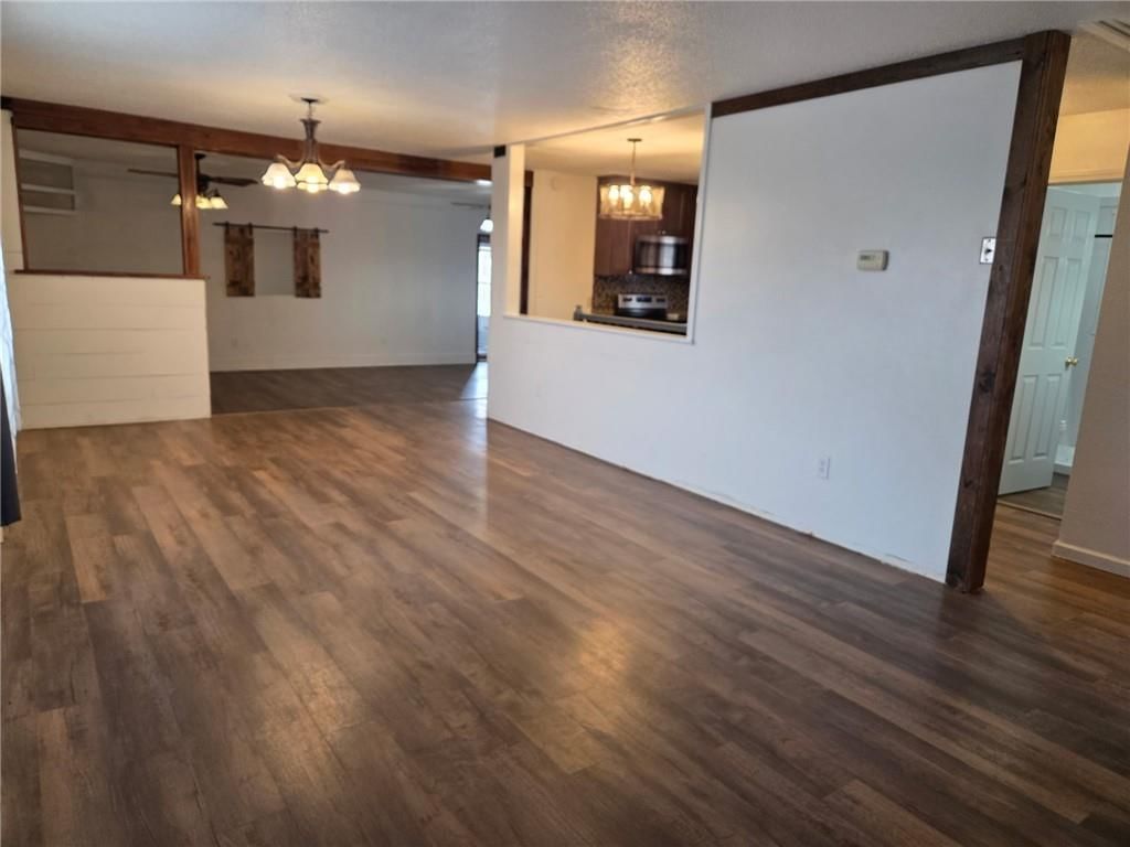 8019 NW Sale Barn Road — photo 9