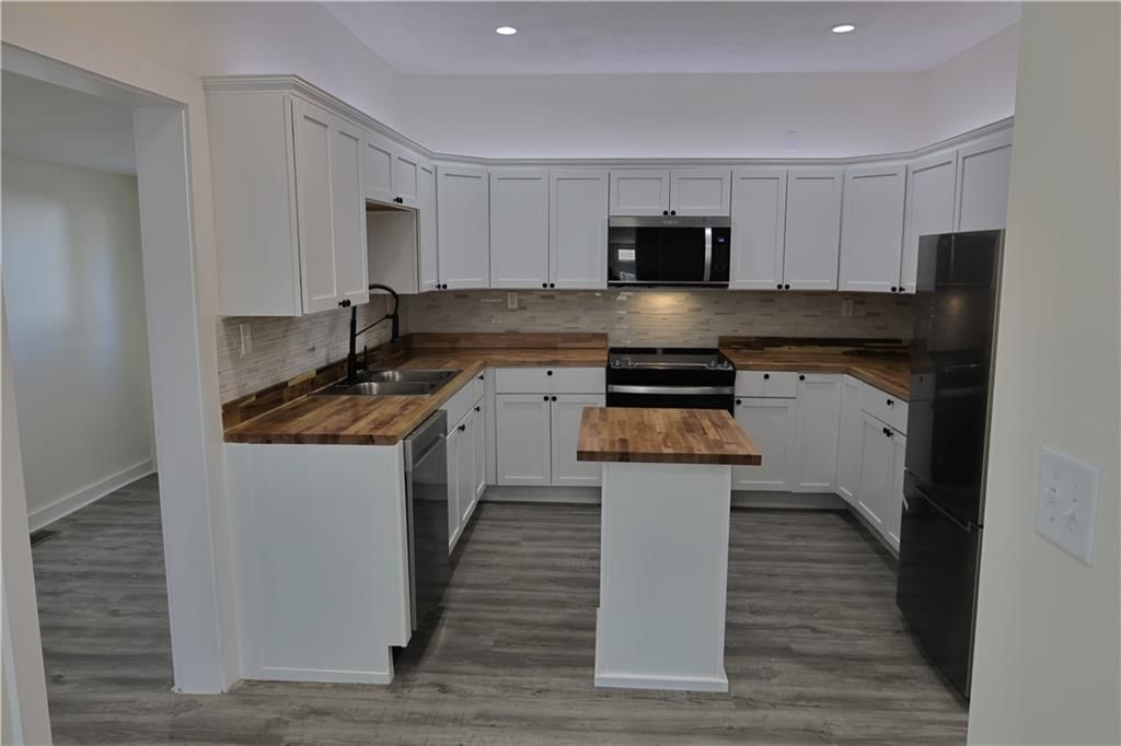 1201 Powell Street — photo 17