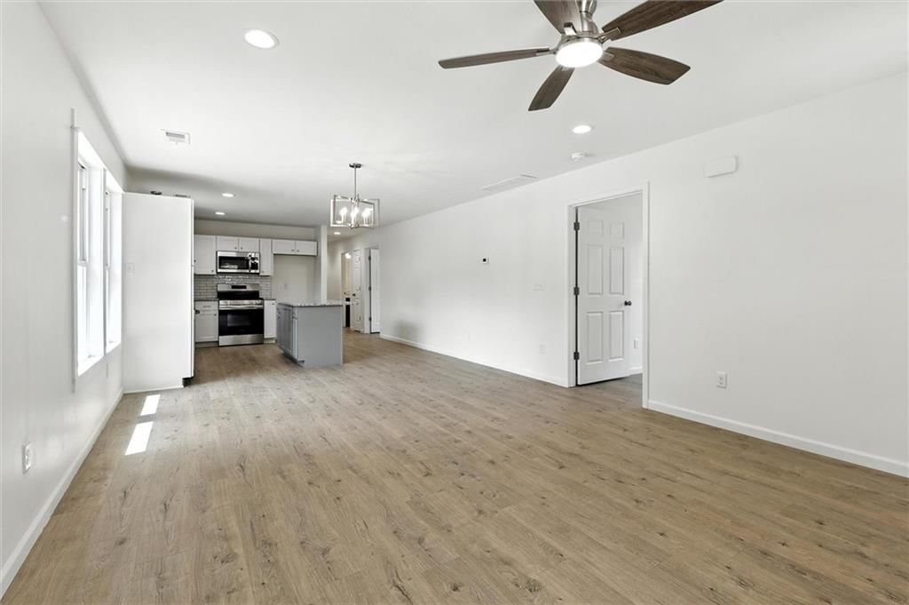 105 N Campbell Street — photo 4