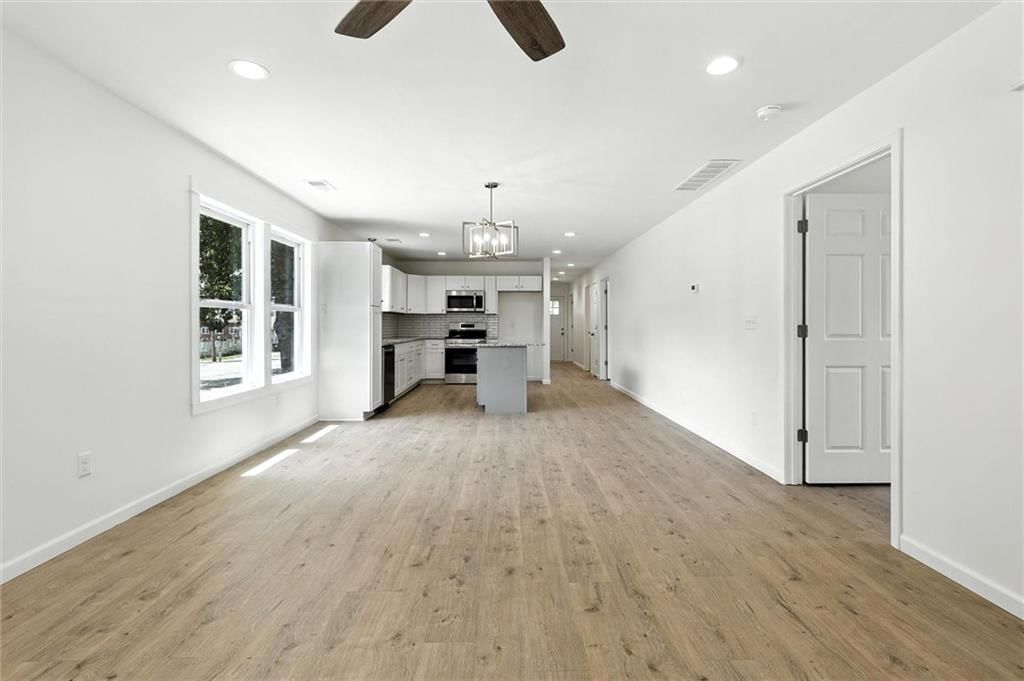 105 N Campbell Street — photo 5