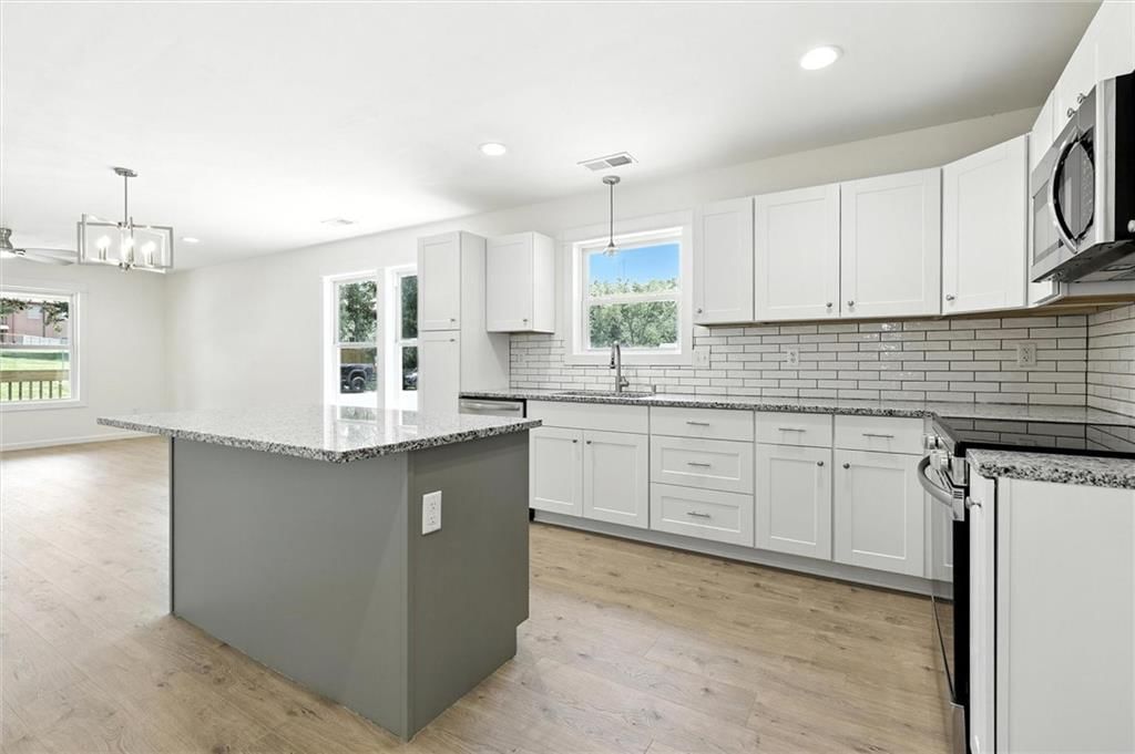 105 N Campbell Street — photo 7