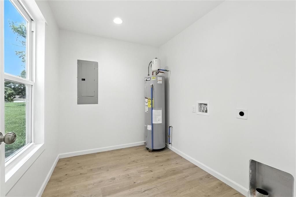105 N Campbell Street — photo 19