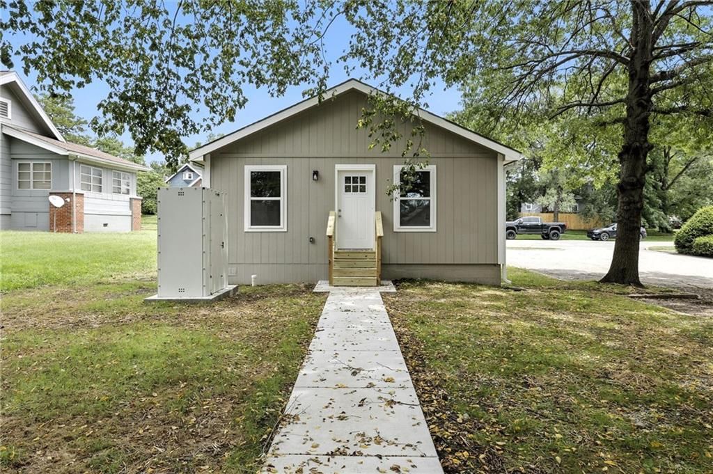 105 N Campbell Street — photo 22
