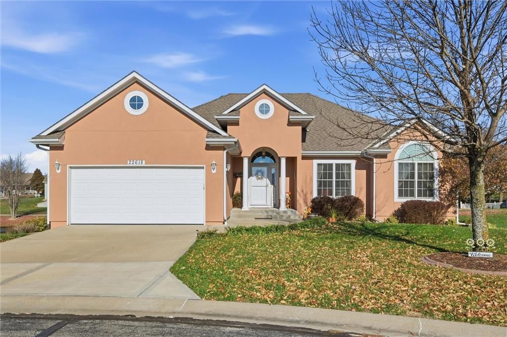22618 Cole Court, Peculiar, MO