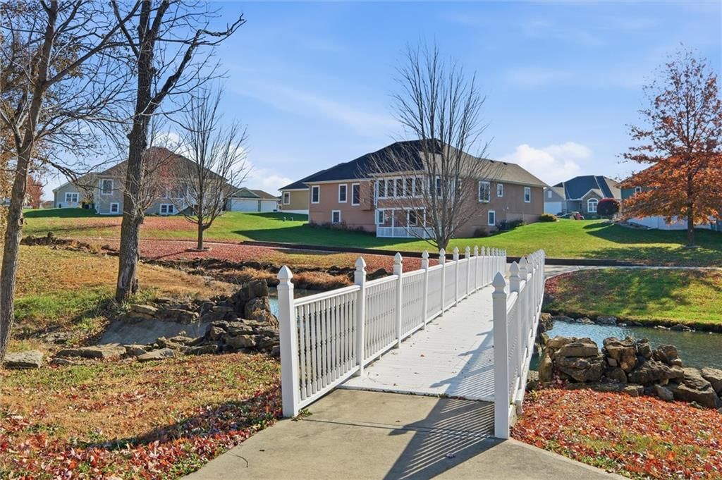 22618 Cole Court — photo 3