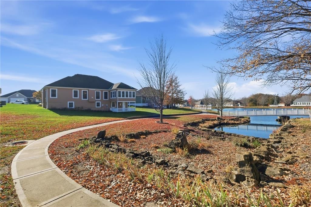 22618 Cole Court — photo 4