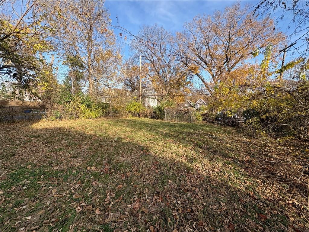 3235 Garfield Avenue — photo 4