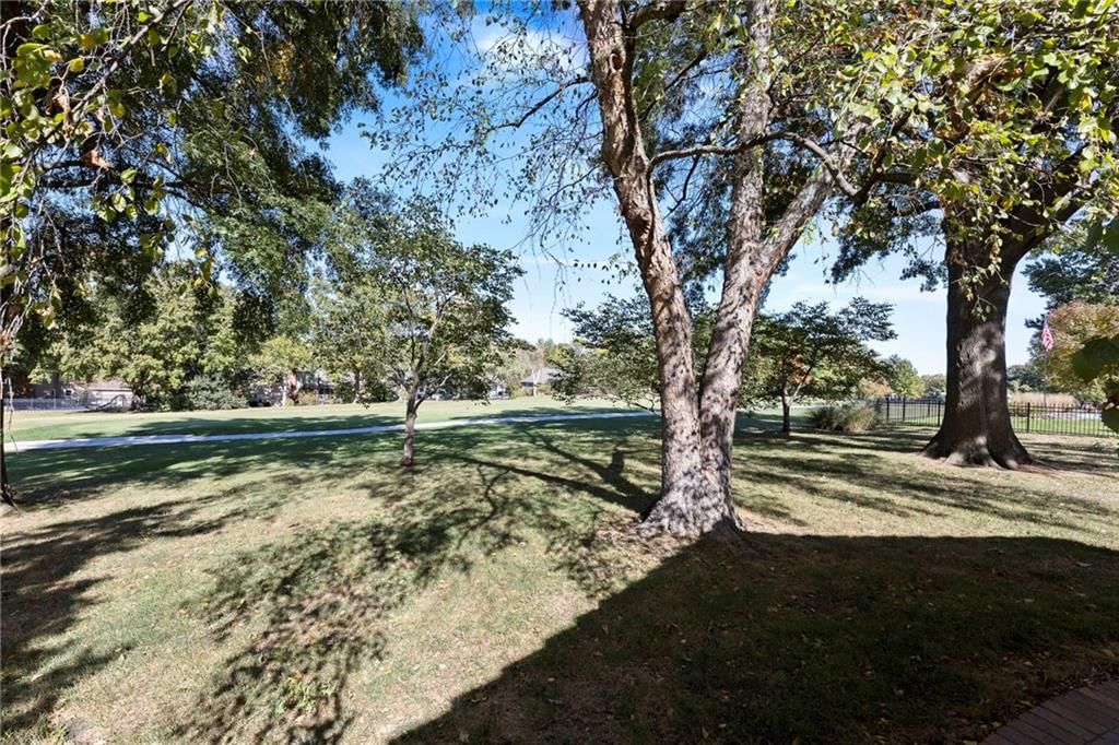 9604 W 106th Street — photo 32