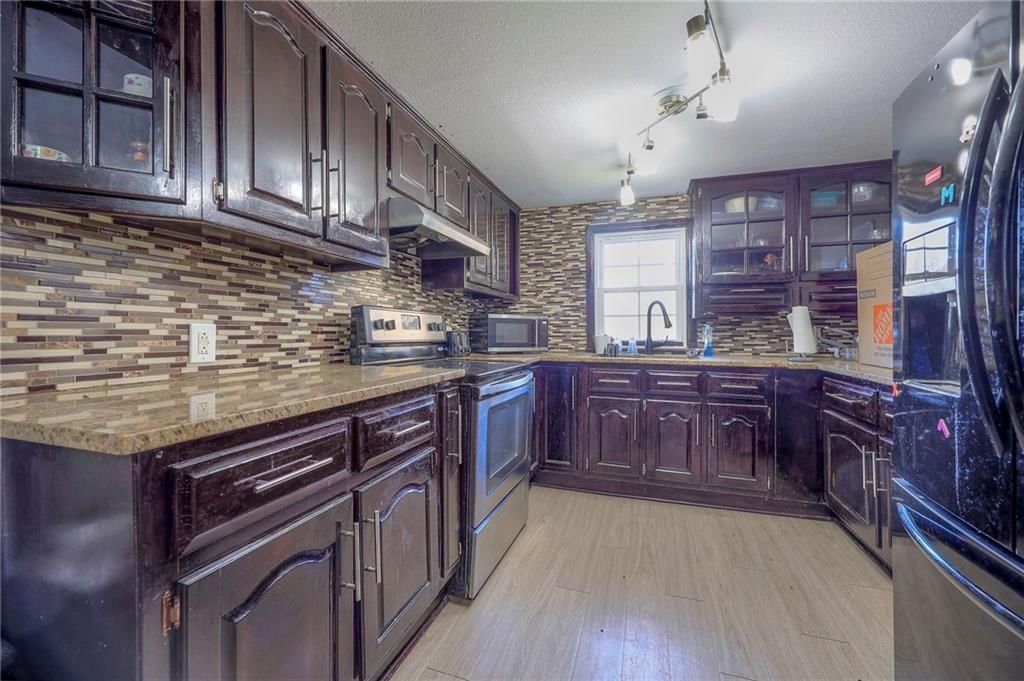 7444 Barnes Drive — photo 12
